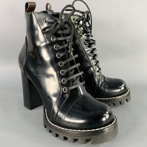 LOUIS VUITTON Size 7.5 Black Patent Leather Tread Sole Lace-Up Boots